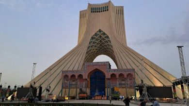 میراث فرهنگی ممنوع کرد اما «برج آزادی» خلوت نشد!