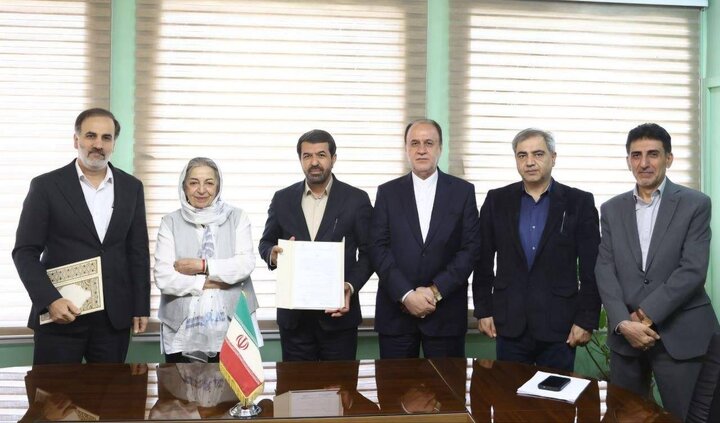 امضای تفاهم نامه جشنواره تئاتر کودک و نوجوان با حضور مرضیه برومند